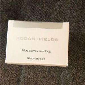 Rodan and fields microdermabrasion paste NEW